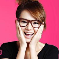 漂亮女明星戚薇qq头像图片
