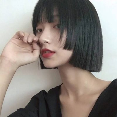 2025头像女生超酷真人短发图片
