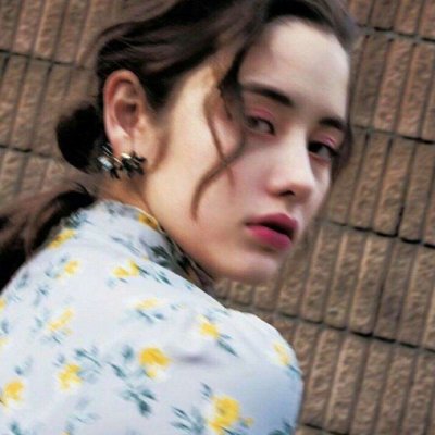 女生欧美范微信头像图片高冷大气