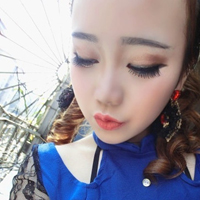 qq头像妩媚女生性感图片