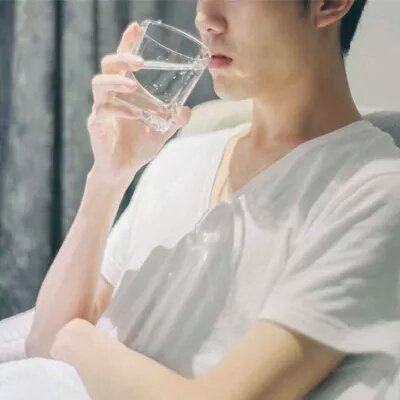2025火爆头像男生不露脸图片