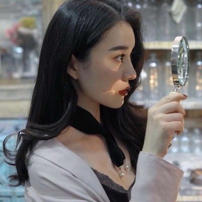 qq头像超酷女生