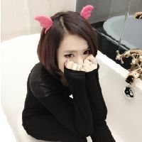 漂亮女明星戚薇qq头像图片