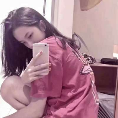 女生霸气短头发头像