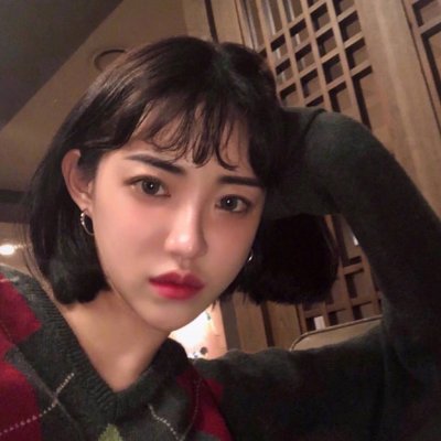 2025头像女生超酷真人短发图片