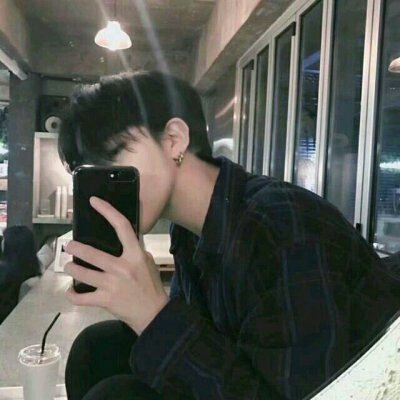 头像高级小众男生意境图片
