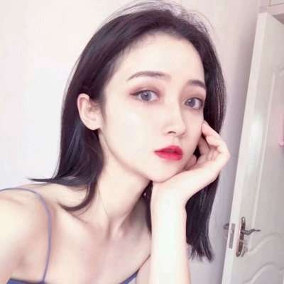 女生霸气短头发头像