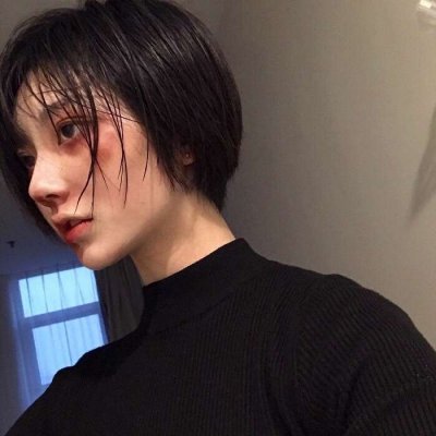 2025头像女生超酷真人短发图片