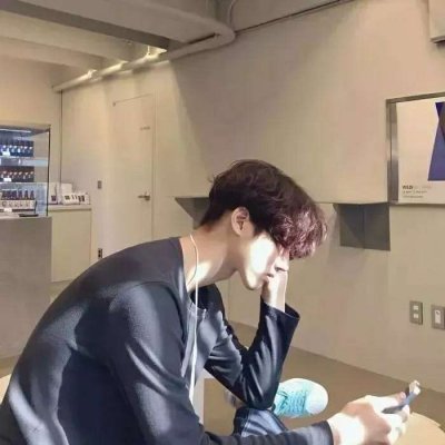 阳光时尚帅哥图片头像