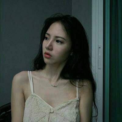 酷酷的女生真人头像