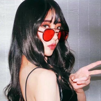 极度抑郁又好看头像女