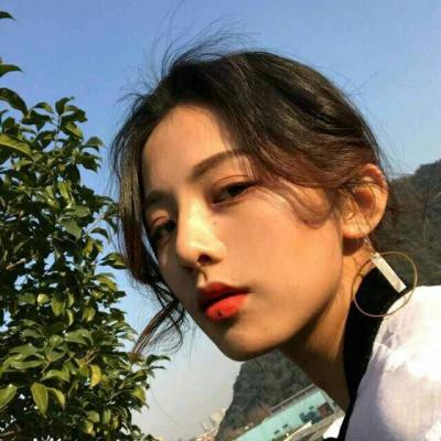 酷酷的女生真人头像