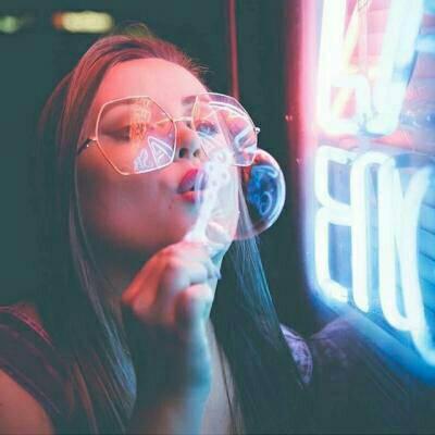 酷酷的女生真人头像