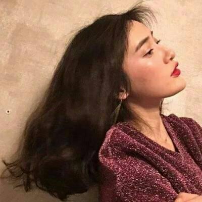 酷酷的女生真人头像