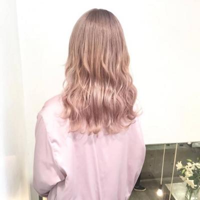 女生背影侧面气质微信头像图片