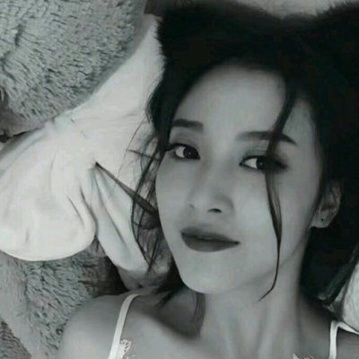 高冷气质女生头像黑白图片