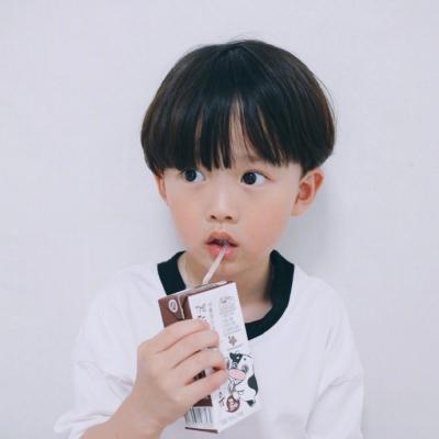 萌萌小正太高清头像图片