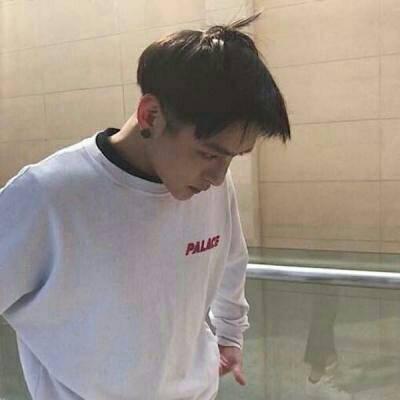 成熟深度有内涵的男士微信头像