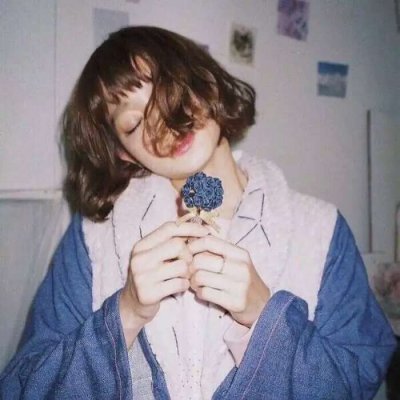 短发女生头像高冷真人图片