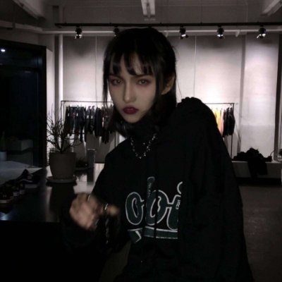 极度抑郁又好看头像女