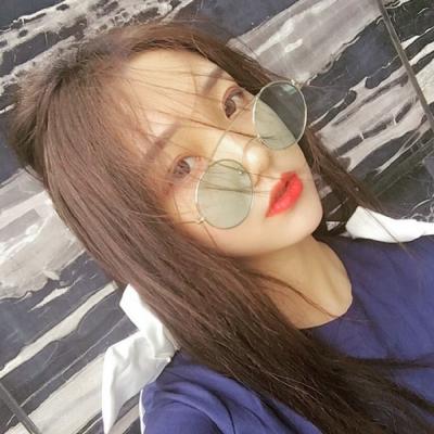 女生头像ins高冷御姐高清图片