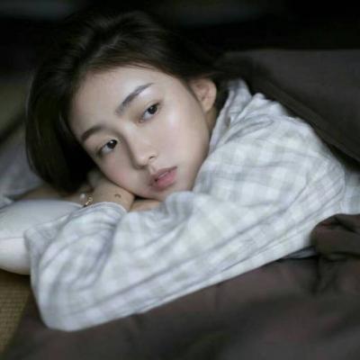 孤傲高冷霸气女生头像