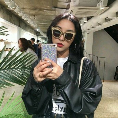 极度抑郁又好看头像女