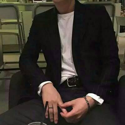 成熟深度有内涵的男士微信头像