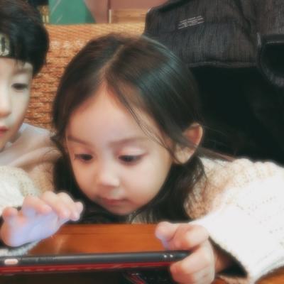 可爱萌系小孩情侣头像一对