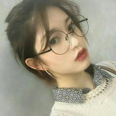酷酷的女生真人头像