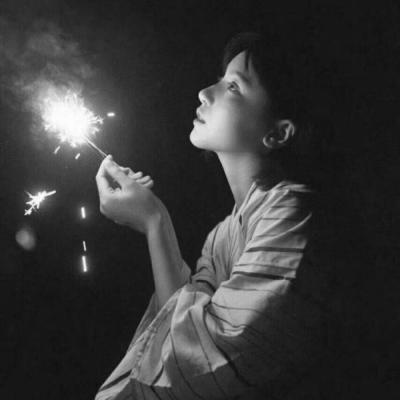 丧系高冷女头黑白