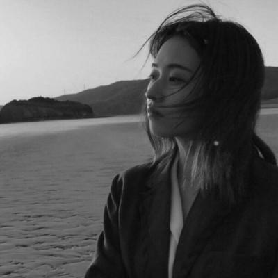 丧系高冷女头黑白