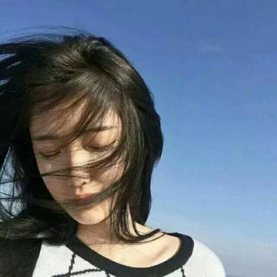 短发女生头像高冷真人图片