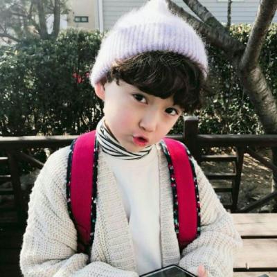 萌萌小正太高清头像图片