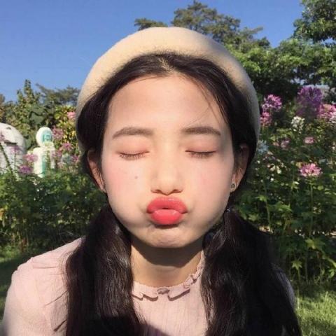 qq闺蜜头像小清新两张图片