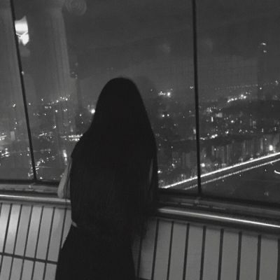 霸气十足的一男一女配对黑白情头