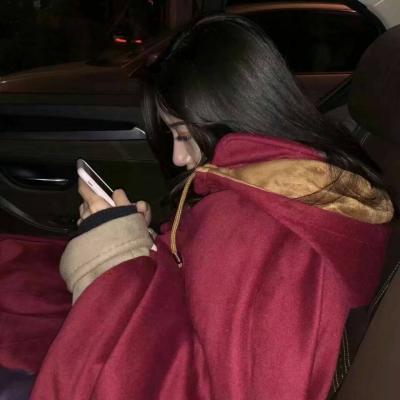 女生背影侧面气质微信头像图片