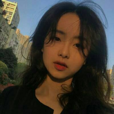 酷酷的女生真人头像