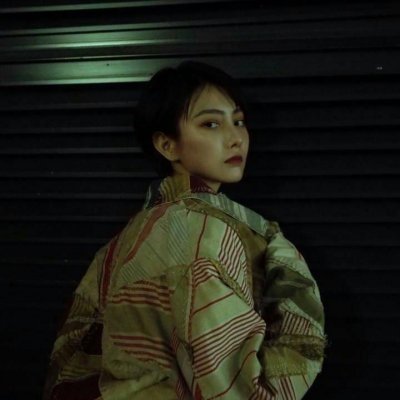 极度抑郁又好看头像女