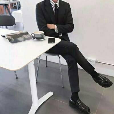 成熟深度有内涵的男士微信头像