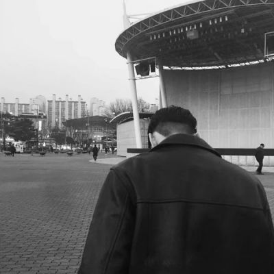 黑色冷酷帅气男头像真人高清
