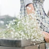 qq头像女生捧花满天星图片