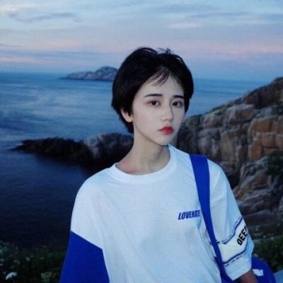 孤傲高冷霸气女生头像