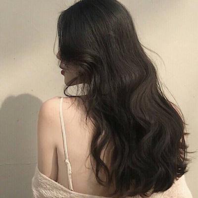 女生背影侧面气质微信头像图片