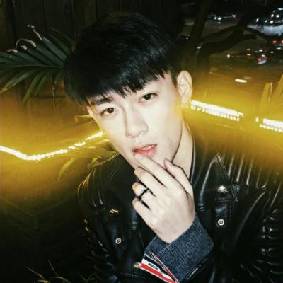 情侣头像一男一女超拽霸气高冷图片