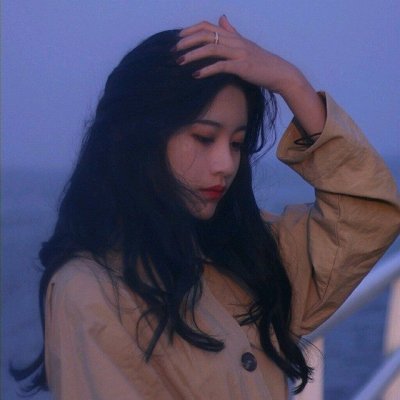 忧郁头像女生蓝色系
