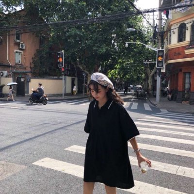 黑暗炫酷头像女生真人图片
