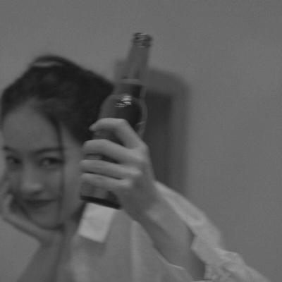 女头黑白高冷丧系高清图片