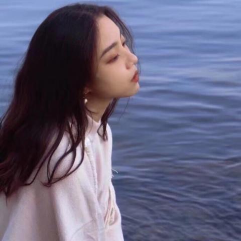 唯美意境温柔小众真人头像女生图片