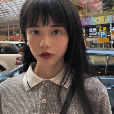短头发女生头像原宿风